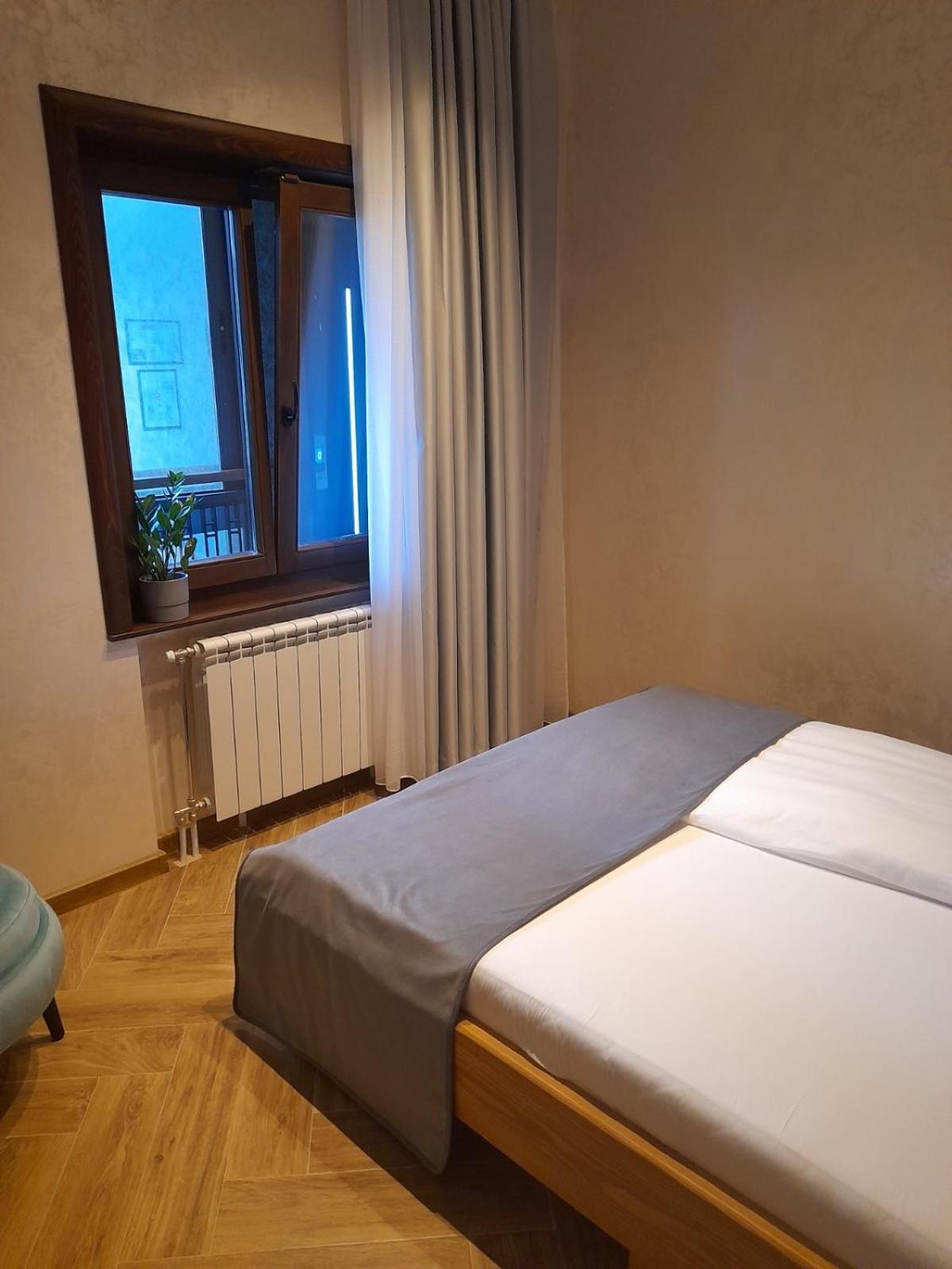 Corso Rooms City Centre Novi Sad Ruang foto
